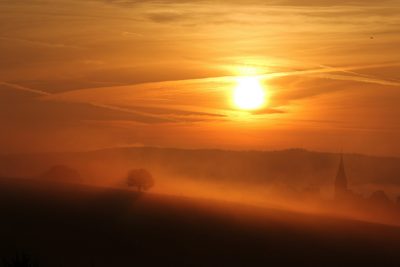 Sonnenunterang über Landschaft